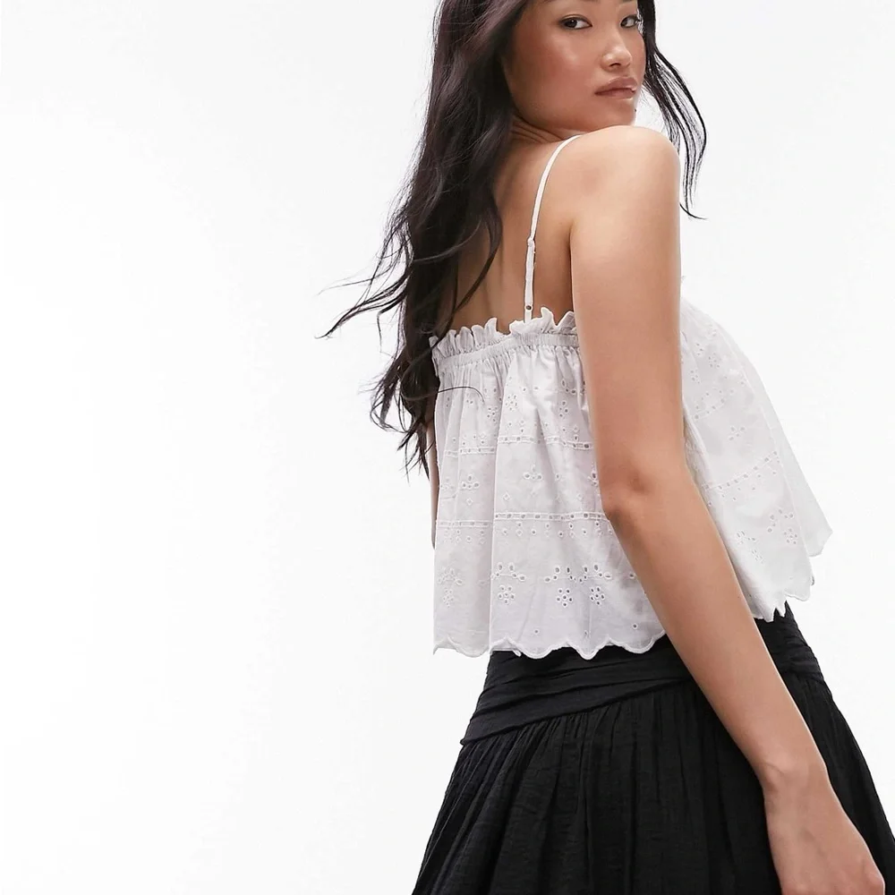 Nwt Topshop white eyelet flouncy top - Picture 4 of 11